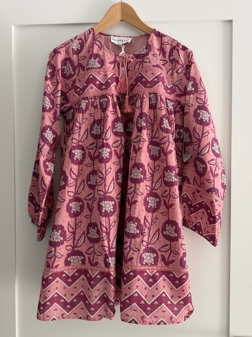 Maisie - NWT Tassel Tie dress 🩷